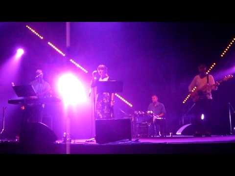 Young Marble Giants » Young Marble Giants - Choci Loni (live)