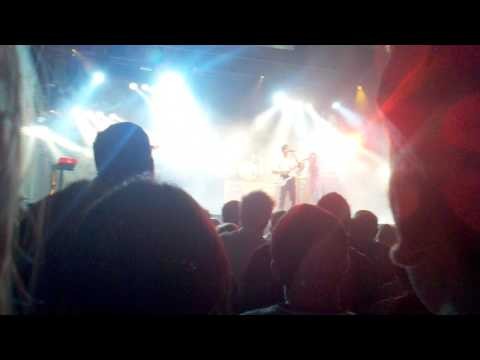 Weezer » Weezer - The Good Life - Aragon Ballroom 1/8/2011