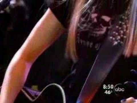 Avril Lavigne » Avril Lavigne - Nobody's home (acoustic)
