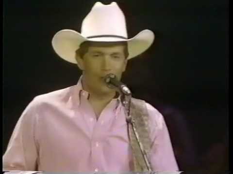 George Strait » George Strait - The Chair - Live From Tucson