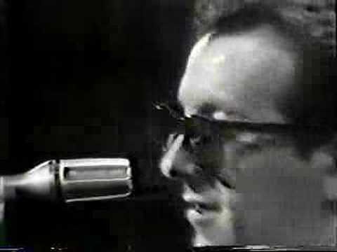 Elvis Costello » Elvis Costello - Watch Your Step - 1981