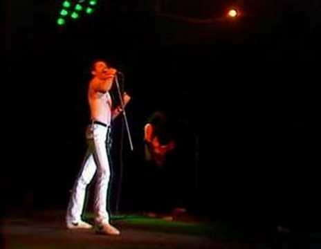 Queen » Save Me (Queen on fire live at the Bowl 1982)