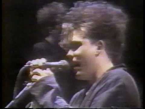Cure » The Cure - Six Different Ways live rio 87