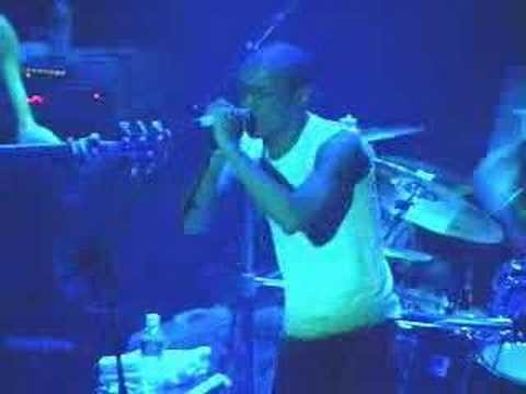 Tricky » Tricky - For Real (Live NY 091699)2of15