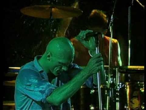 Midnight Oil » Oils on Water - 16. Stand In Line - Midnight Oil