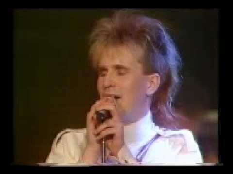 Howard Jones » Howard Jones - Life in One Day (Live' Vocal) 1985