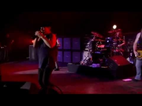 AC/DC » AC/DC Hells Bells Live at the Circus Krone 2003