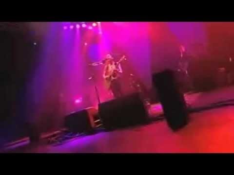 Ani DiFranco » Ani DiFranco - Orlando 2000 (full concert)
