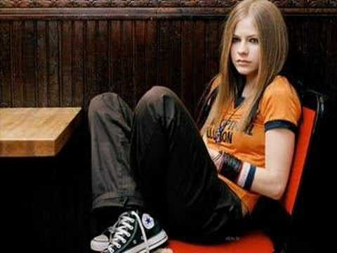 Avril Lavigne » Falling Down - Avril Lavigne