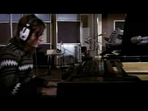 Pink Floyd » Pink Floyd - Wish You Were Here (Music Video)