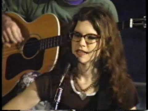 Lisa Loeb » Lisa Loeb - Stay - MTV Beach House '94