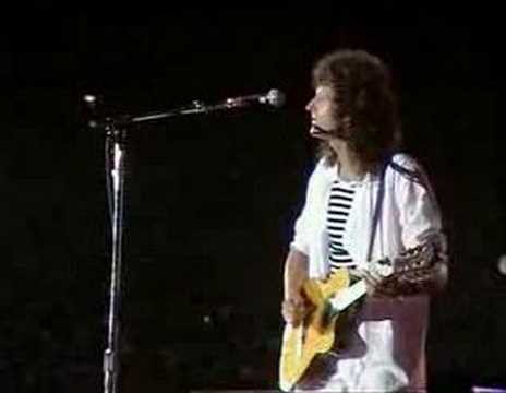 Queen » Hello Mary Lou (Live at Wembley 1986) [Queen]