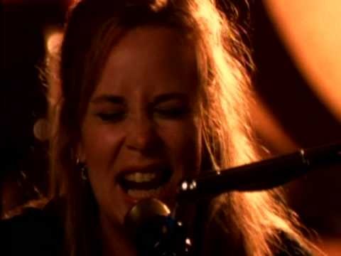 Mary Chapin Carpenter » Mary Chapin Carpenter - Shut Up And Kiss Me