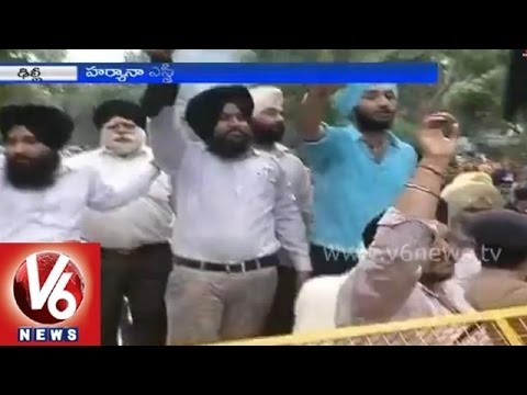 Shiromani Akali Dal-Badal workers protest at AICC office in Delhi