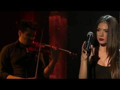Elvana Gjata - Si unÃ« (Acoustic Live Session)