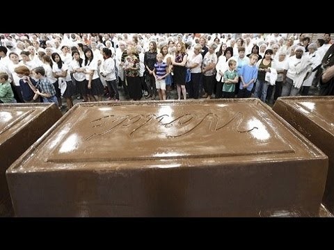 World's Biggest Chocolate Bar Unveiled In Armenia