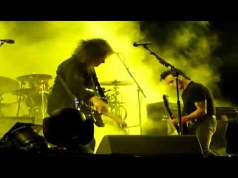 The Cure - Close To Me *part 2* (Live Frequency Festival 18-8-2012)