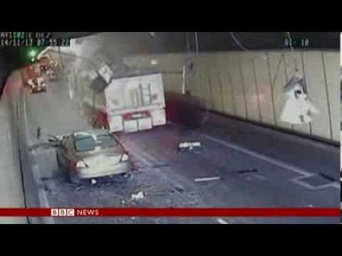 WHY DID A TRUCK SMASH INTO A TUNNEL ROOF ? BBC NEWS