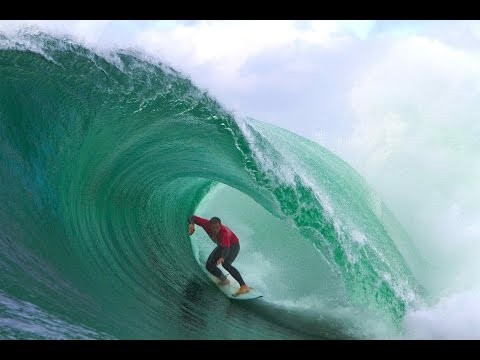 Best surfing action from Red Bull Cape Fear 2014