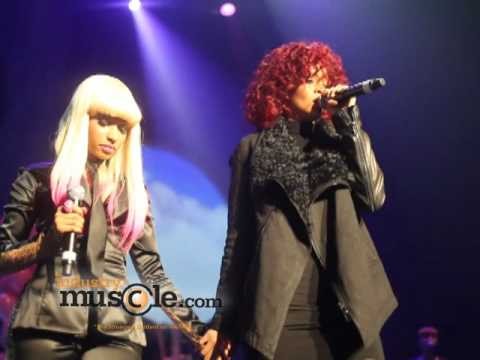 Rihanna Grabs Nicki Minaj's Booty on Stage!!