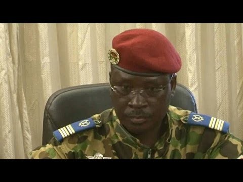 Militar asume el gobierno de Burkina Faso