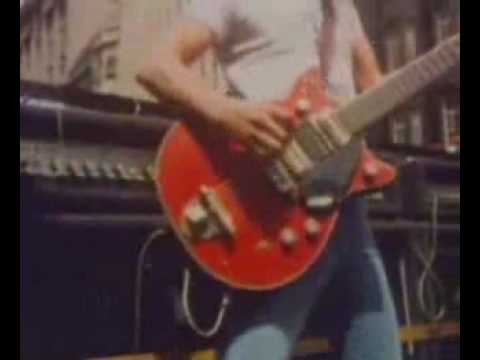AC/DC - Its A Long Way To The Top If Ya Wanna Rock And Roll