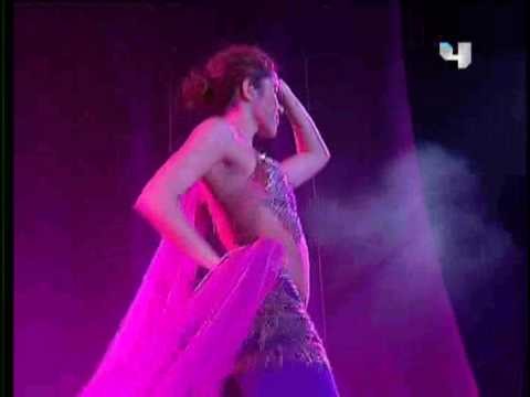 Shakira - Ojos Asi / Live in Dubai 2007