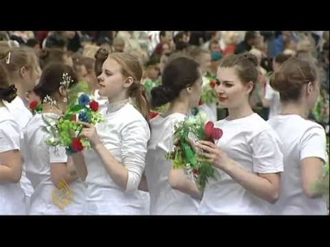 Belarus cracks down on clapping protest