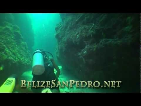 San Pedro Belize Diving in El Pescador Tunnels with Randy from Coral Divers