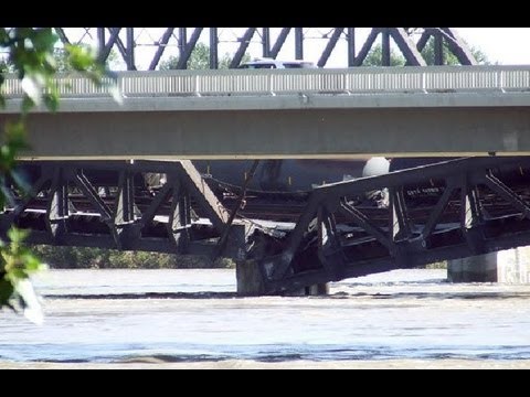 Canadian freight train derails after Bonnybrook bridge collapses