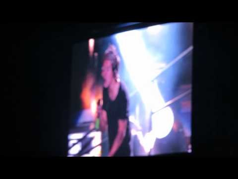 What Makes You  Beautiful - One Direction 01/05/14 [Live in Chile] HD