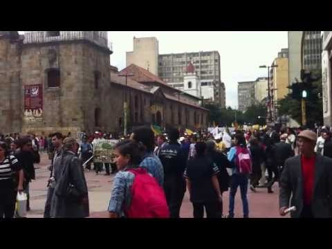 MARCHA DE INDÃGENAS POR LA PAZ-DÃA DE LA PAZ-COLOMBIA DÃA DE LA PAZ-MARC