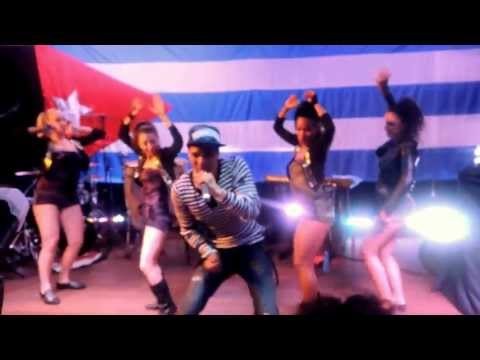 Dariel Martinez y La Clave de Osha (cuban dance bar Floridita)