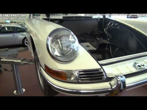 Classic Porsche 911 (70s) restoration at Ruf