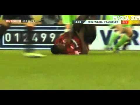 Josue's Kung-fu kick vs Eintracht Frankfurt !
