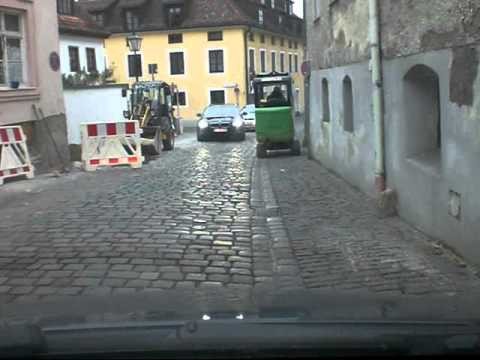 Frau am Steuer - BMW fahrerin kann nicht vorbei fahren :-) - 001 Bad Driver
