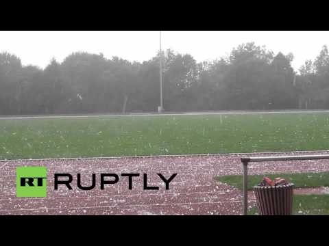 Germany: Giant hail stones batter Lower Saxony
