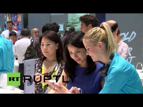 Germany: Samsung's girls flaunt their curves at world's largest tech fair