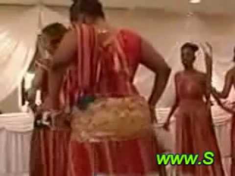 Booty shake: Somali Style (Niiko) - Somalioz.com OFFICIAL