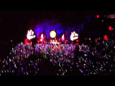Coldplay - Viva la Vida / Charlie Brown @ Parken Stadium