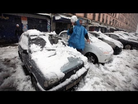 Algeria turned white by rare snowfall