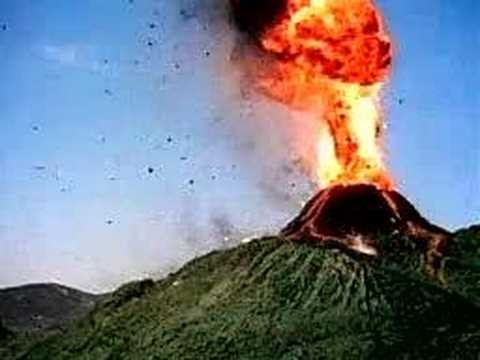 volcanic explosive eruption Tungurahua Ecuador 23-12-2011