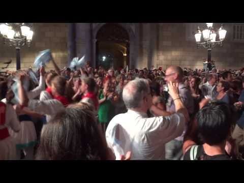 Proyeccion [HD 1080] Baile Final en Ajuntament Barcelona en Festa Fiesta Me