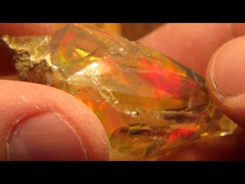 92ct Clear Crystal Welo Ethiopia Opal Rough