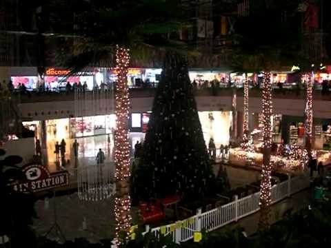 2010 Christmas Light Show - Micronesia Mall, Guam