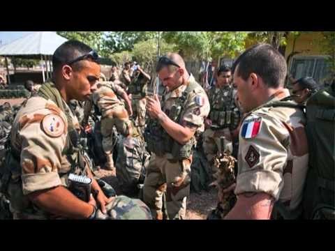 French soldiers prepare to depart for Bamako