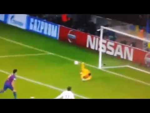 Barcelona vs Paris Saint Germain - Suarez Goal - 3-1 (Champions League - 10
