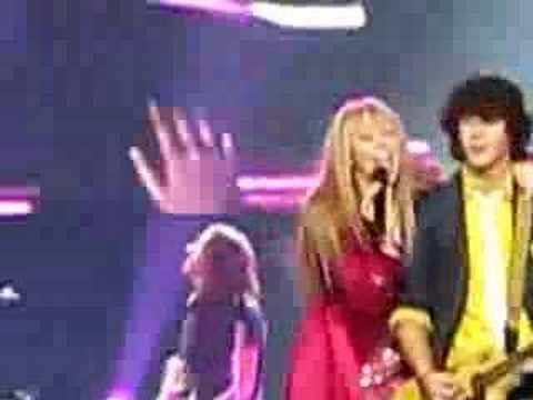 Hannah Montana and the Jonas Brothers - Memphis
