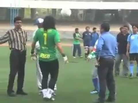 Rene Higuita Scorpion Kick during warm up before India Charity match