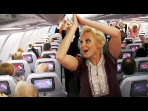 Surprise Dance on Finnair Flight to celebrate India's Republic Day